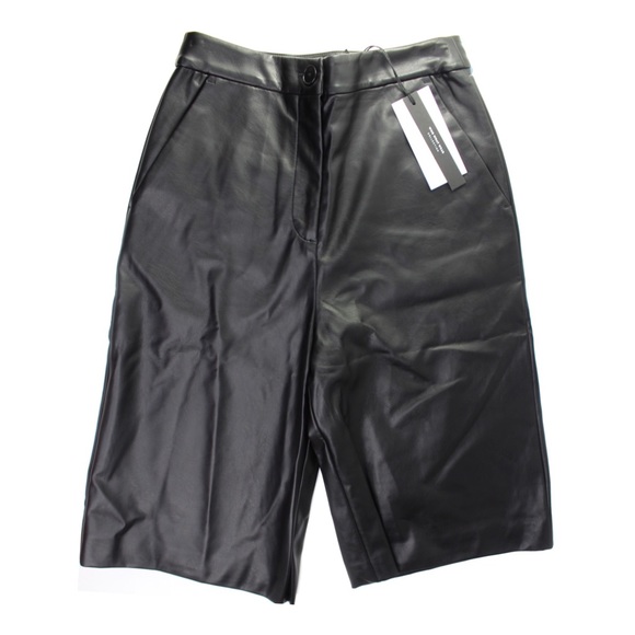 Who What Wear NWT Chreene Faux Vegan Leather Shorts XS - Picture 3 of 8